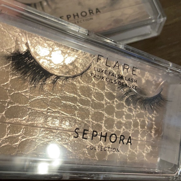 Sephora lashes - Picture 2 of 3